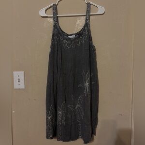 Gray Embroidered Daisy Island Flowy Beach Dress Size Medium